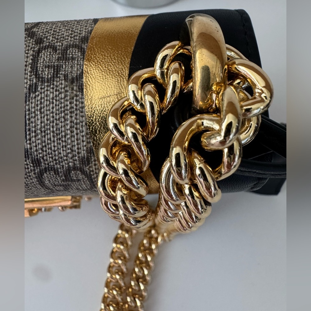 Gucci Black and Gold Crossbody Bag - Picture 16 of 16